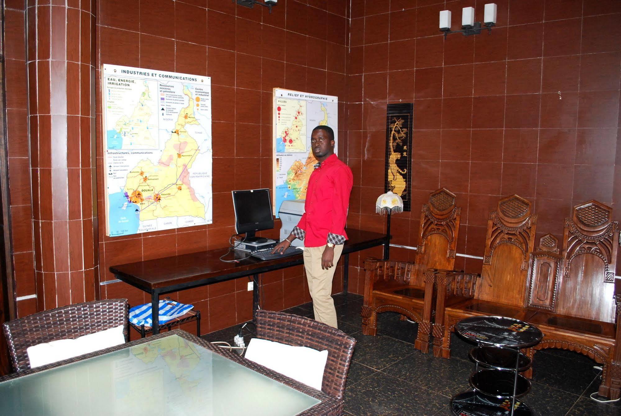 Yaahot Hotel Yaounde Exterior photo